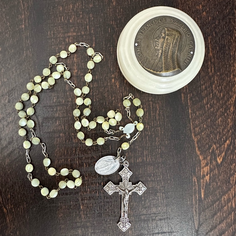 Catholic Rosary with Large Crucifix & Cabrini Medal – Vintage Devotional Piece